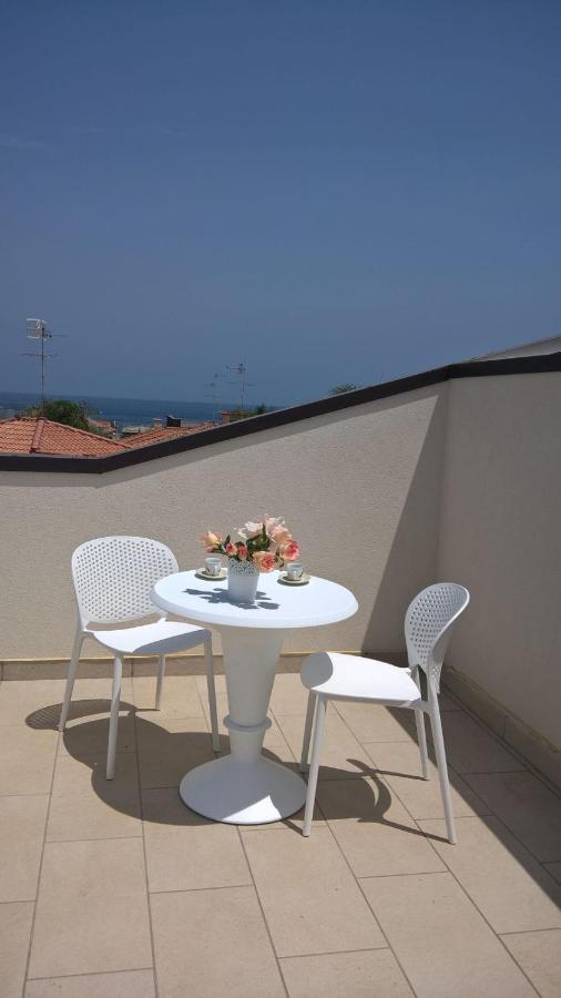 Aparthotel Path House - Etna & Sea View Riposto Zewnętrze zdjęcie